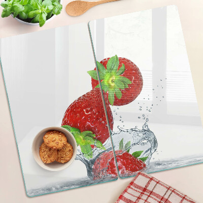 Edzett üveg vágódeszka Eper a vízben