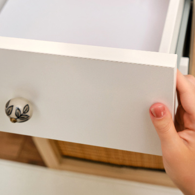 Bútor matrica tiszta fehér színben