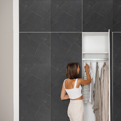 Samolepiaca fólia na nábytok fekete márvány mintázattal