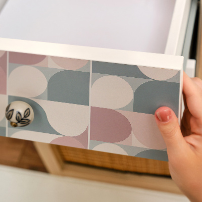 Bútor matrica geometrikus mintával pasztellszínekben