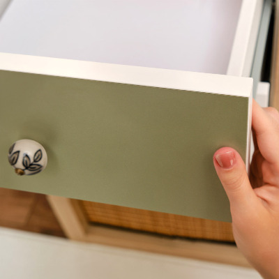 Bútorfólia öntapadós zöld füves mintázattal