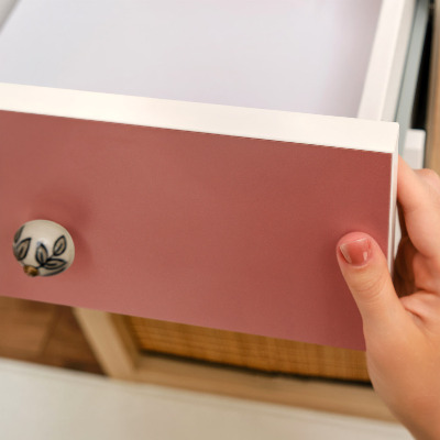 Samolepiaca fólia na nábytok sötét lazac árnyalatban