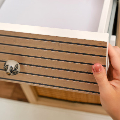 Bútor matrica fa táblák mintázatú