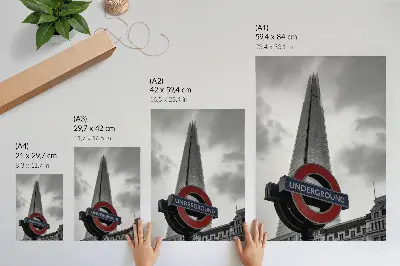 Poszter modern felhőkarcolós metrótáblás minimalista kompozíció