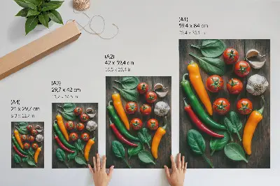 Poszter nyomtatás élénk zöldségek sötét rusztikus háttéren