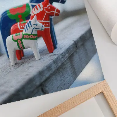 Színes lófigurás poszter skandináv stílusú retro plakát