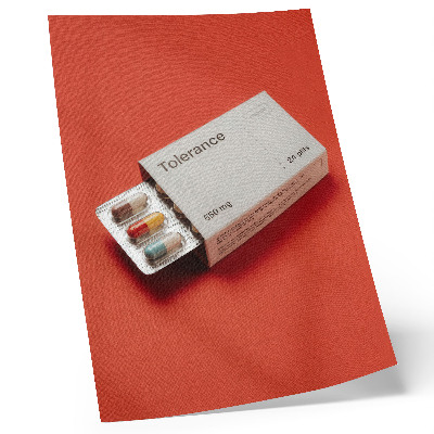 Poszter Minimalista kapszulacsomagolás színes háttérrel.