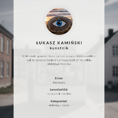 Poszter nyomtatás Idilli fa kioszk világos épületek