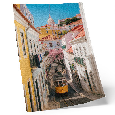 Retro plakát Egy utca villamossal, pasztellszínű bérházakkal, virágokkal