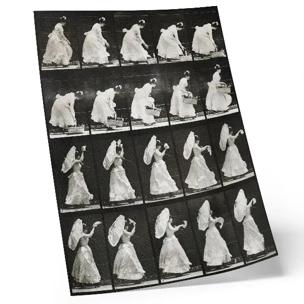 Retro plakát Eadweard Muybridge Kosarat emelő, zsebkendőt lengető nő című 1887-es fényképe