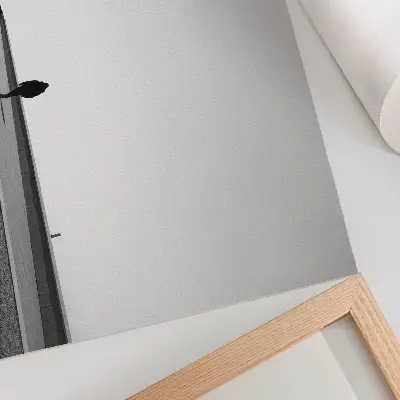 Poszter minimalista sziluett erős árnyékokkal modern térben