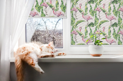 Ablakra roló Flamingók a levelek mellett