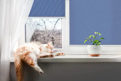 Ablakra akasztható roló kék színben