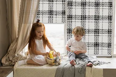 Ablakra akasztható roló szürke tartan mintás