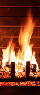 Sötétítő roló kandalló mintával