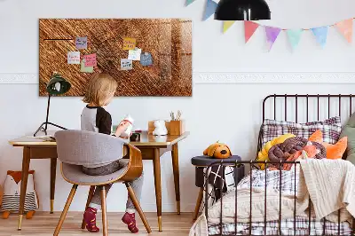Törölhető mágneses tábla dekoratív fa kivitelben