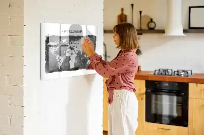 Törölhető mágneses tábla retro világtérkép mintával