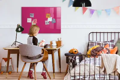 Törölhető mágneses tábla élénk rózsaszín színben