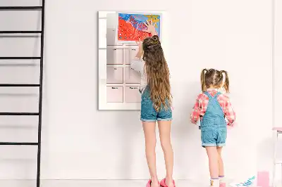 Születésnapi naptár írható mágneses tábla kivitelben