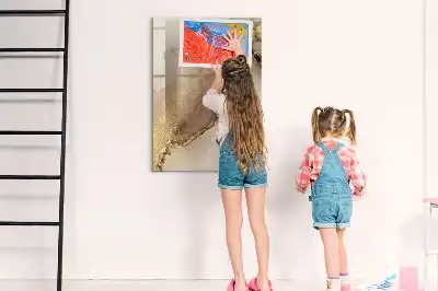 Törölhető tábla csillogó márvány mintával