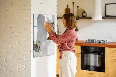 Törölhető tábla beton és olívabogyók mintával