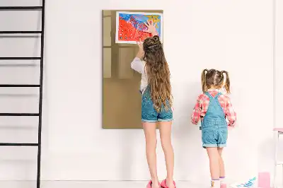 Törölhető tábla sötétbézs színű