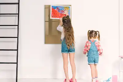 Törölhető tábla sötétbézs színű