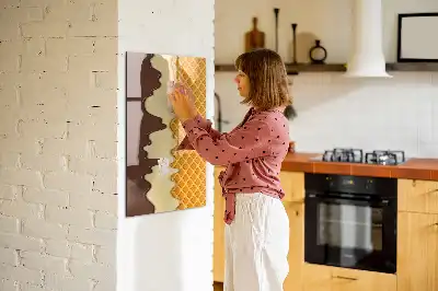 Törölhető tábla jégkrém öntettel mintával