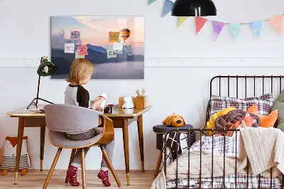 Mágneses tábla filctollal egy gyönyörű tájkép mintával