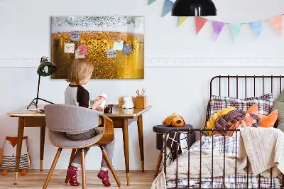 Mágneses tábla filctollal egy korsó sör mintás