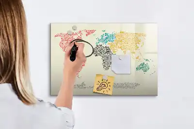 Világtérkép betűkből mágneses tábla filctollal