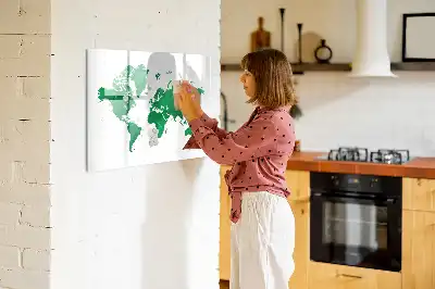 Mágneses világtérkép zöld színű, filctollal