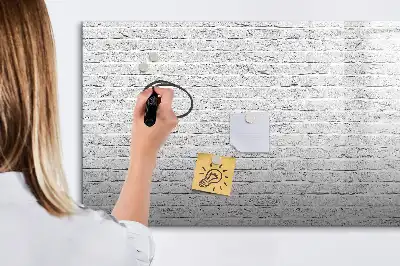 Mágneses tábla filctollal téglafal mintázatú