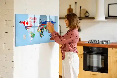 Zászlós térkép mágneses tábla filctollal