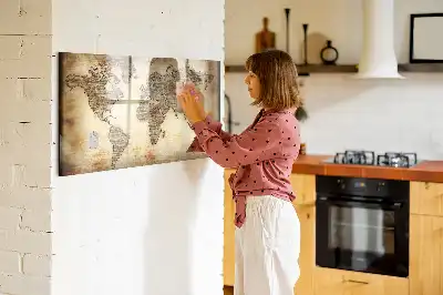 Mágneses törölhető tábla régi világtérkép mintával