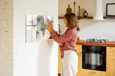 Mágneses törölhető világtérkép újságos stílusú tábla
