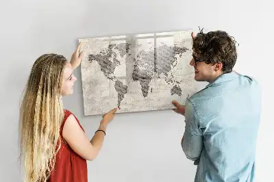 Mágneses törölhető világtérkép újságos stílusú tábla
