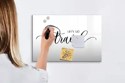 Mágneses tábla filctollal utazás mintával