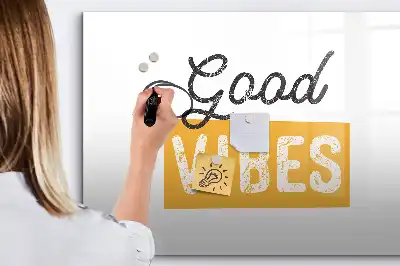 Mágneses törölhető tábla inspiráló mondatos kivitelben