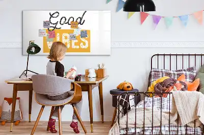 Mágneses törölhető tábla inspiráló mondatos kivitelben