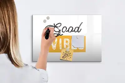 Mágneses törölhető tábla inspiráló mondatos kivitelben