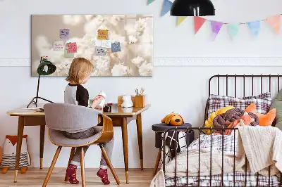 Mágneses törölhető tábla kis fehér virágok mintával