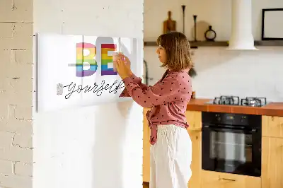 Mágneses törölhető tábla légy önmagad felirattal