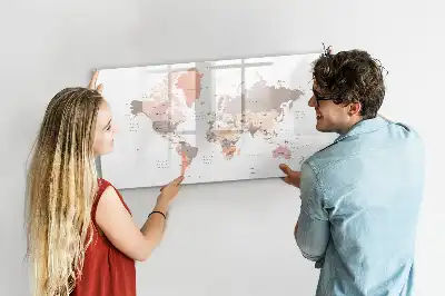 Mágneses törölhető világtérkép részletes kivitelben