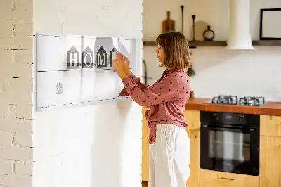 Mágneses tábla filctollal otthon felirattal