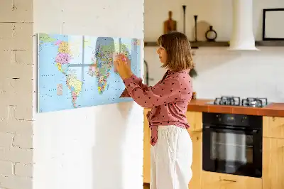 Világtérkép mágneses tábla filctollal