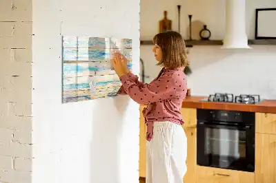 Mágneses törölhető tábla karcolt fa mintázatú kerettel