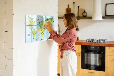 Mágneses törölhető tábla kulturális világtérkép mintával