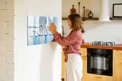 Mágneses tábla filctollal otthon felirattal