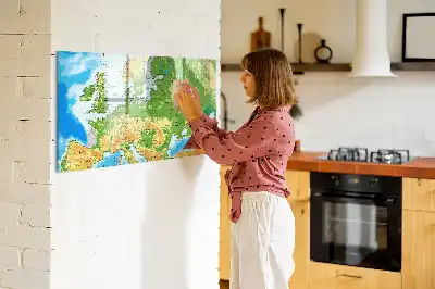 Mágneses törölhető tábla földrajzi világtérképpel